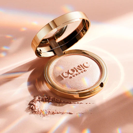 Iconic London  Lit and Luminous Baked Highlighter® - Aurea