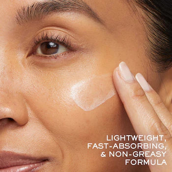 Lancôme - UV Expert Defense SPF 50+ Primer &amp; Moisturizes®