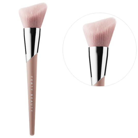 Fenty Beauty - Cheek-Hugging Bronzer Brush 190®