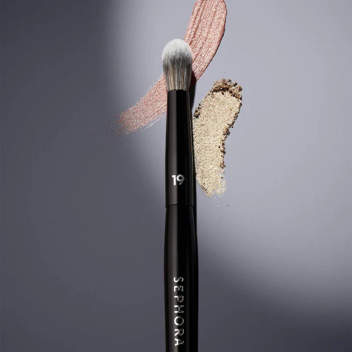 SEPHORA COLLECTION  PRO Crease Brush #19