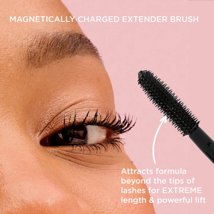 Benefit Cosmetics - ماسكارا Magnet Extreme Lengthening® من منتجات They're Real!