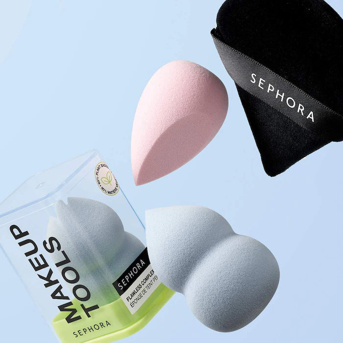 إسفنجة Flawless Complexion Angled Sponge® من مجموعة سيفورا